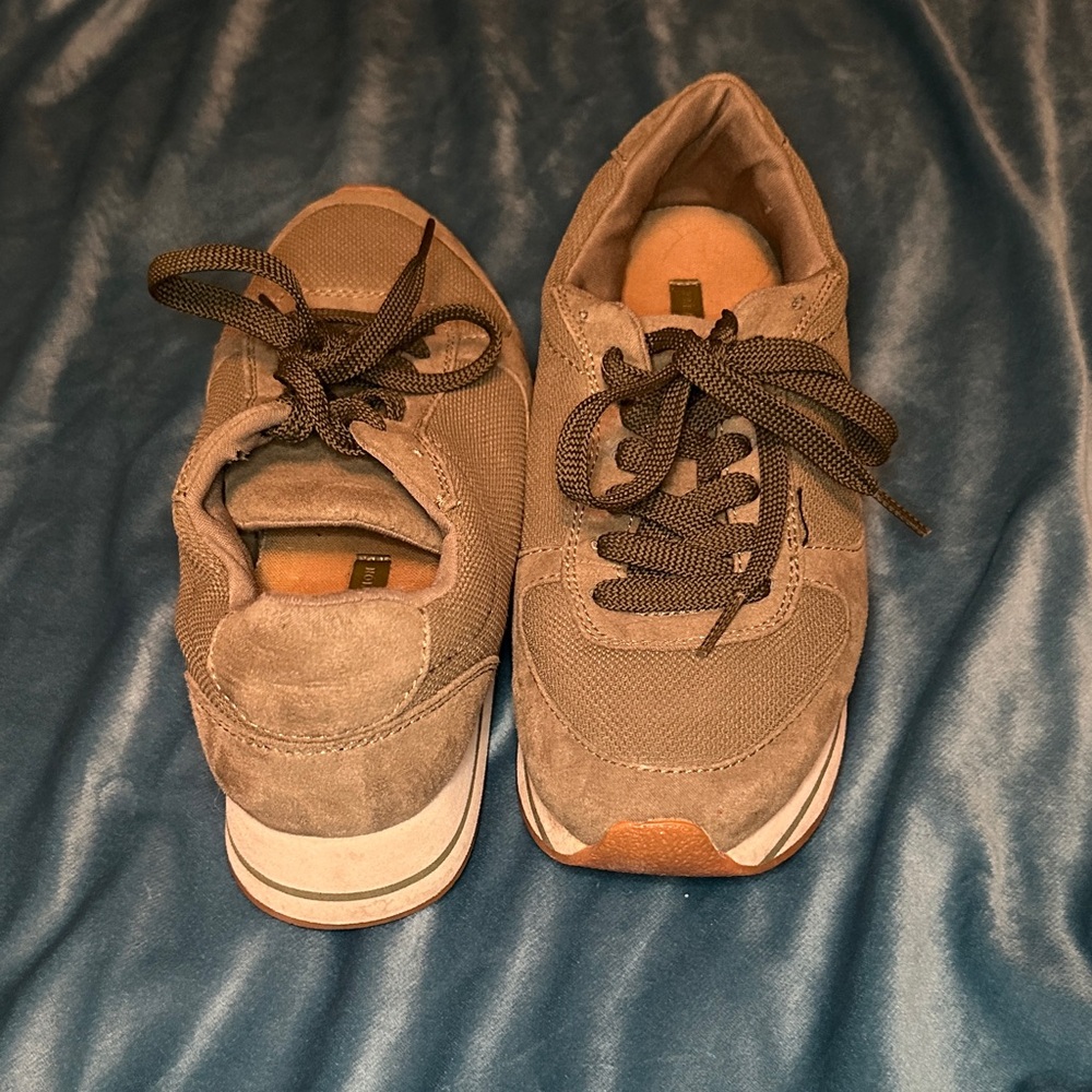 Zara Gray Women's Sneakers